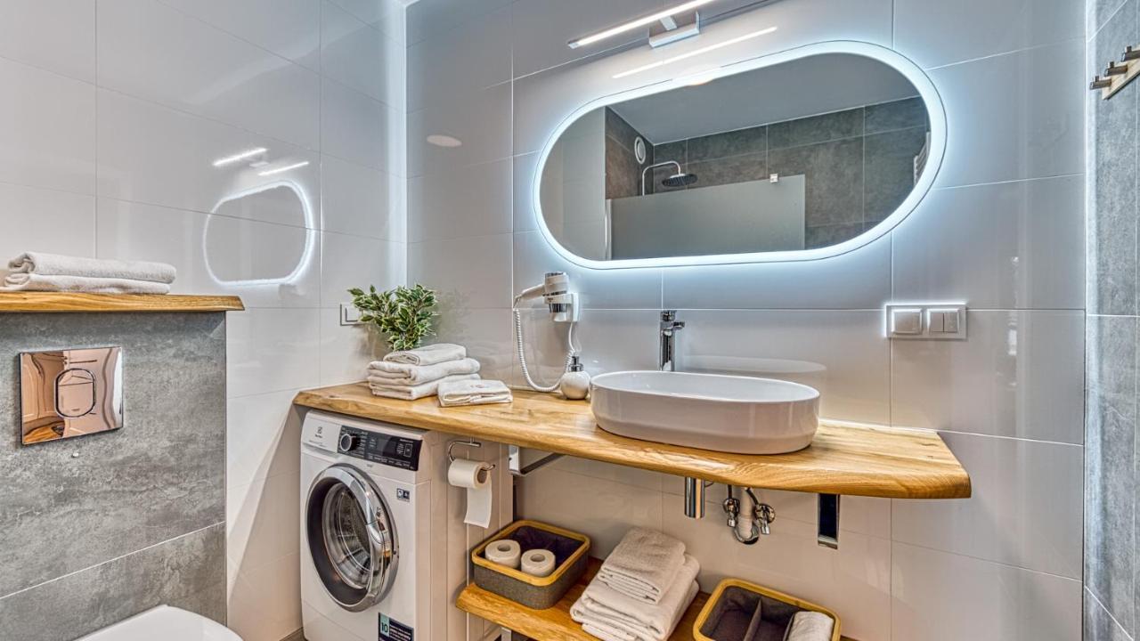 Apartament A2 Domitu Z Basenem, Sauna, Jacuzzi - 5D Apartments Szklarska Poręba Eksteriør billede